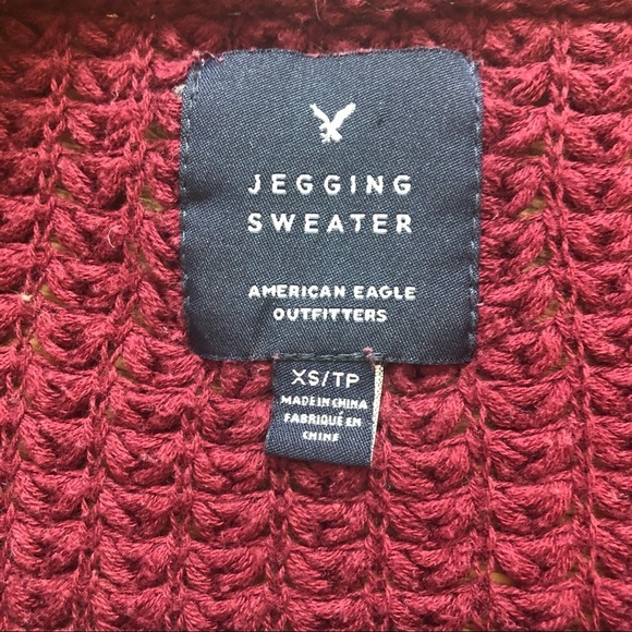 ✨3/$30✨ American Eagle Burgundy Knit Jegging Sweater | XS - Picture 3 of 6